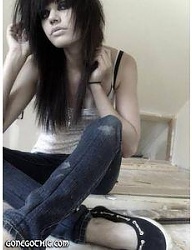 Fryzury Średnie Alternatywne EMO - 241399