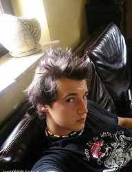 Fryzury Średnie Alternatywne Punk Rock - 295345