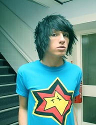 Fryzury Średnie Alternatywne EMO - 203939