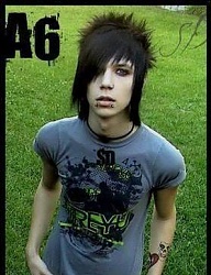 Fryzury Średnie Alternatywne EMO - 824279