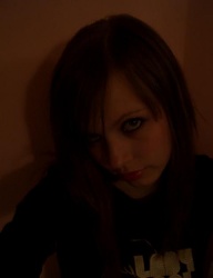 Fryzury Średnie Alternatywne EMO - 17303