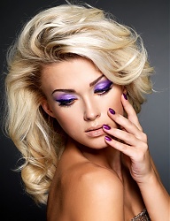 Fryzury Średnie Wieczorowe Kręcone Rozpuszczone Blond - 2886806