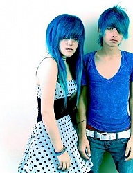 Fryzury Średnie Alternatywne EMO - 368521
