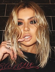 Fryzury Średnie Na co dzień Proste Rozpuszczone Blond - 3265845