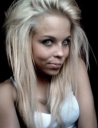 Fryzury Długie Alternatywne EMO Blond - 1099877