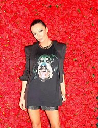 Moda Inne Moda uliczna - 1913756