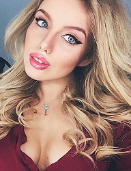 Fryzury Średnie Na co dzień Kręcone Rozpuszczone Blond - 2968471