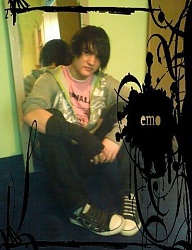Fryzury Średnie Alternatywne EMO - 8922