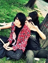 Fryzury Średnie Alternatywne EMO - 704638