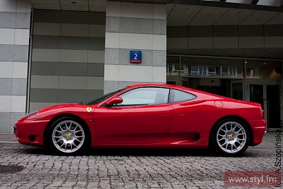 Ferrari - dystrybutor Auto Sim