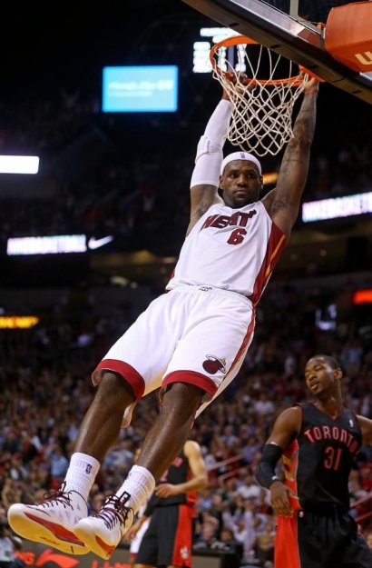 2. Lebron James 72 mln $