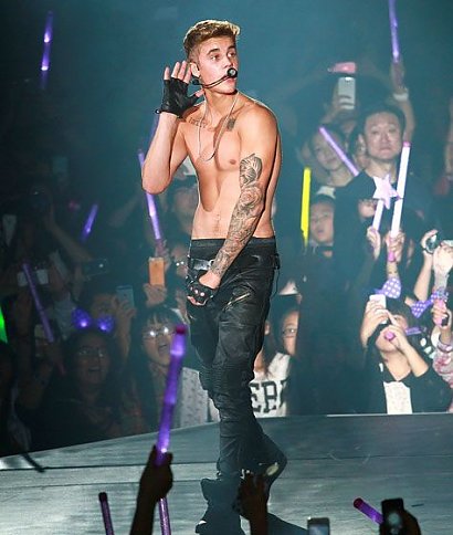 Justin Bieber - co najmniej 1 mln $