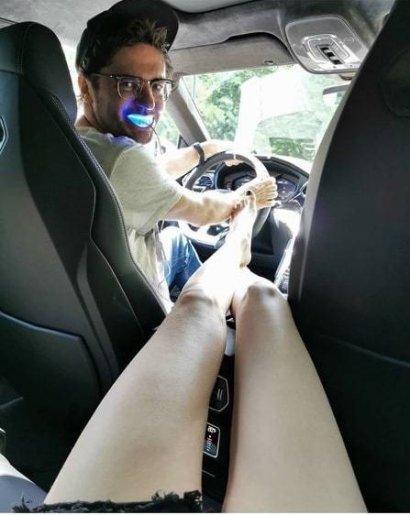 Ostatnio pokazał jej nogi
