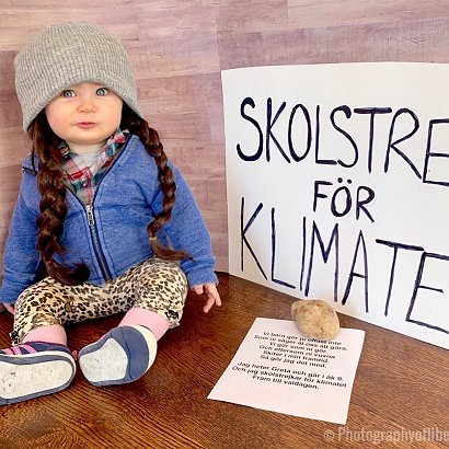 Greta Thunberg: 16-letnia szwedzka działaczka polityczna starająca się zatrzymać globalne ocieplenie i zmiany klimatyczne.