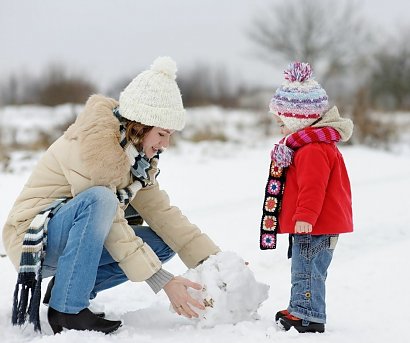 Przedstawiamy najciekawsze sposoby na spędzenie ferii zimowych z dzieckiem w domu.