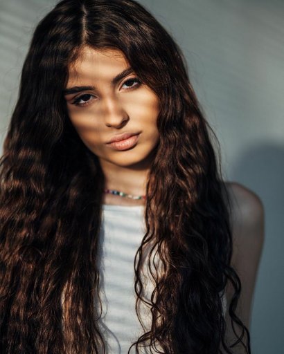 Malena to wyjątkowo utalentowana wokalnie nastolatka z Armenii.