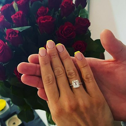 Również Miłosz mleczko przekazał wesołą nowinę fanom. Wyznał, że oświadczył się partnerce w dniu swoich urodzin. Podoba ci się jej pierścionek?