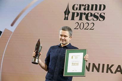 Wielka gala Grand Press została rozstrzygnięta. Dziennikarzem roku i tym samym laureatem prestiżowej nagrody został Szymon Jadczak z Wirtualnej Polski.