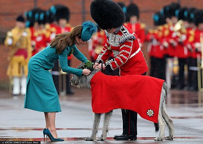 Księżna Kate zawsze jest ubrana stosownie do okazji.