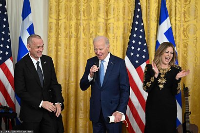 Rita Wilson i Tom Hanks gościli niedawno u prezydenta Joe Bidena. Świętowali razem grecki Dzień Niepodległości.