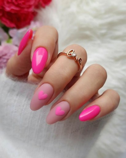 różowe paznokcie