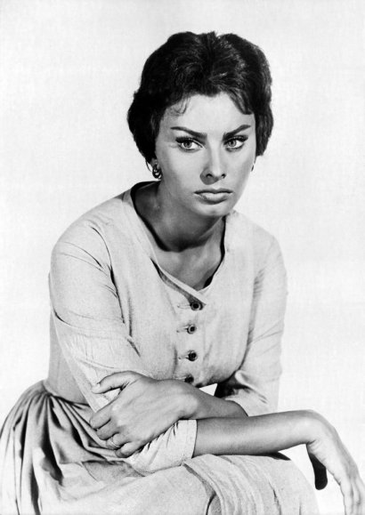 Sophia Loren karierę rozpoczęła w połowie XX wieku.
