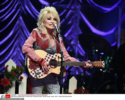 Dolly Parton uważana jest za ikonę stylu.