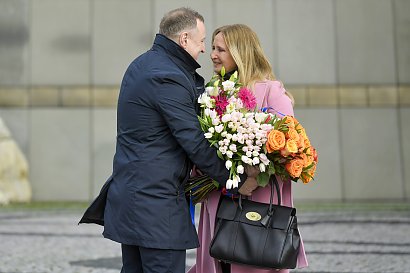 Po tym, jak na jaw wyszło, że Joanna Kurska i Jacek Kurski są parą, w październiku 2016 roku sama odeszła z TVP, ale nie na długo.