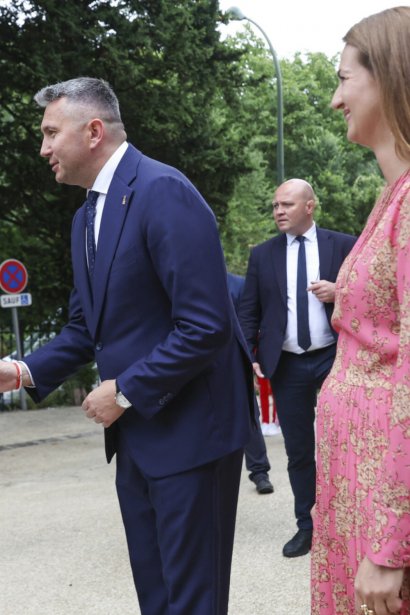 W ostatnich dniach głośno zrobiło się także o jego małżonce.