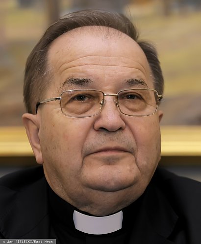 Ksiądz Tadeusz Rydzyk bez dwóch zdań jest postacią, które wzbudza dużo kontrowersji wśród ludzi.